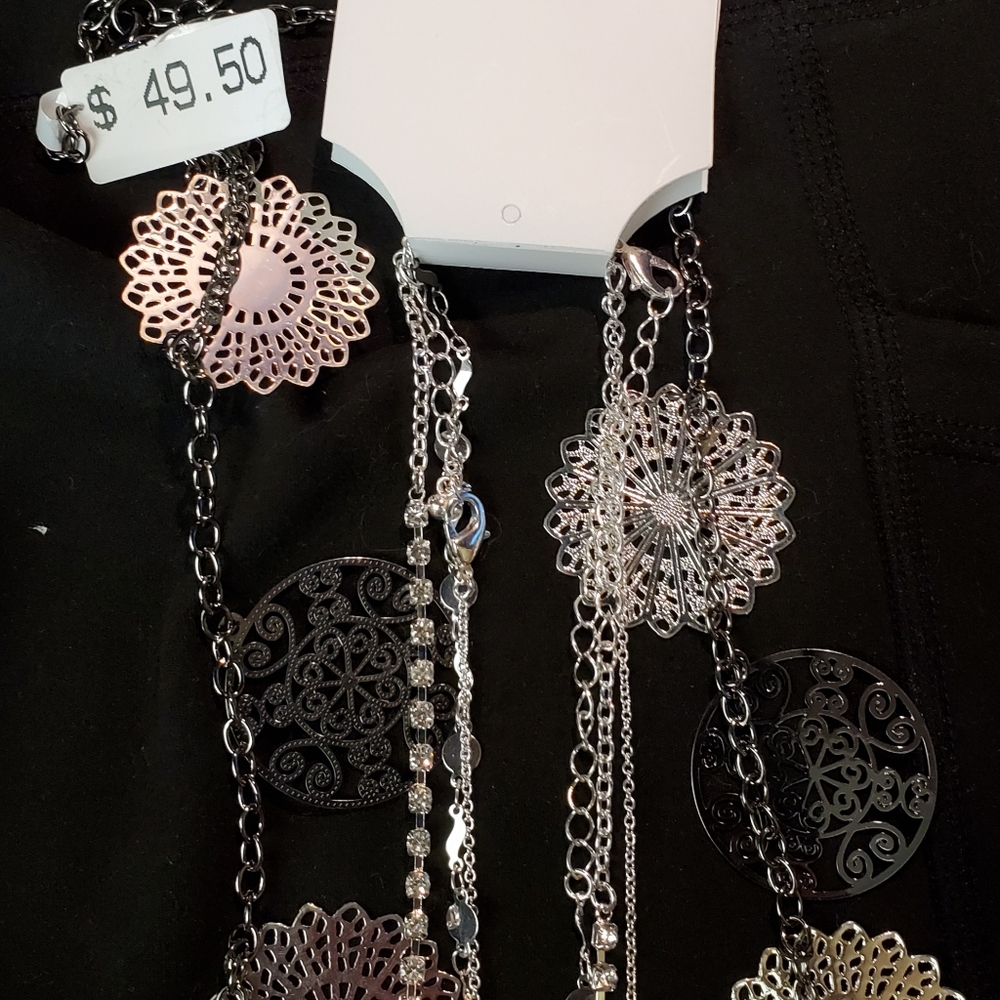 GUESS NECKLACE - Picture 3 of 4